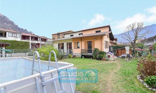 PORZIONE DI CASA CON GIARDINO